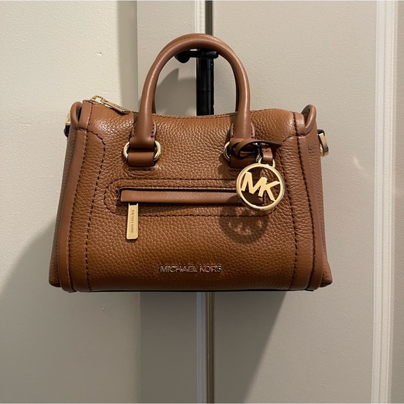 Michael Kors Small Carine Tote - Picture 1 of 5